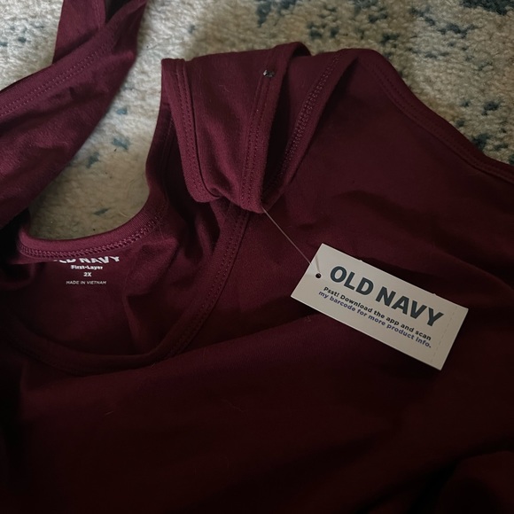 3 old navy tank tops (sizes in description) - Picture 3 of 6